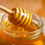 L’étonnant pouvoir de guérison du miel