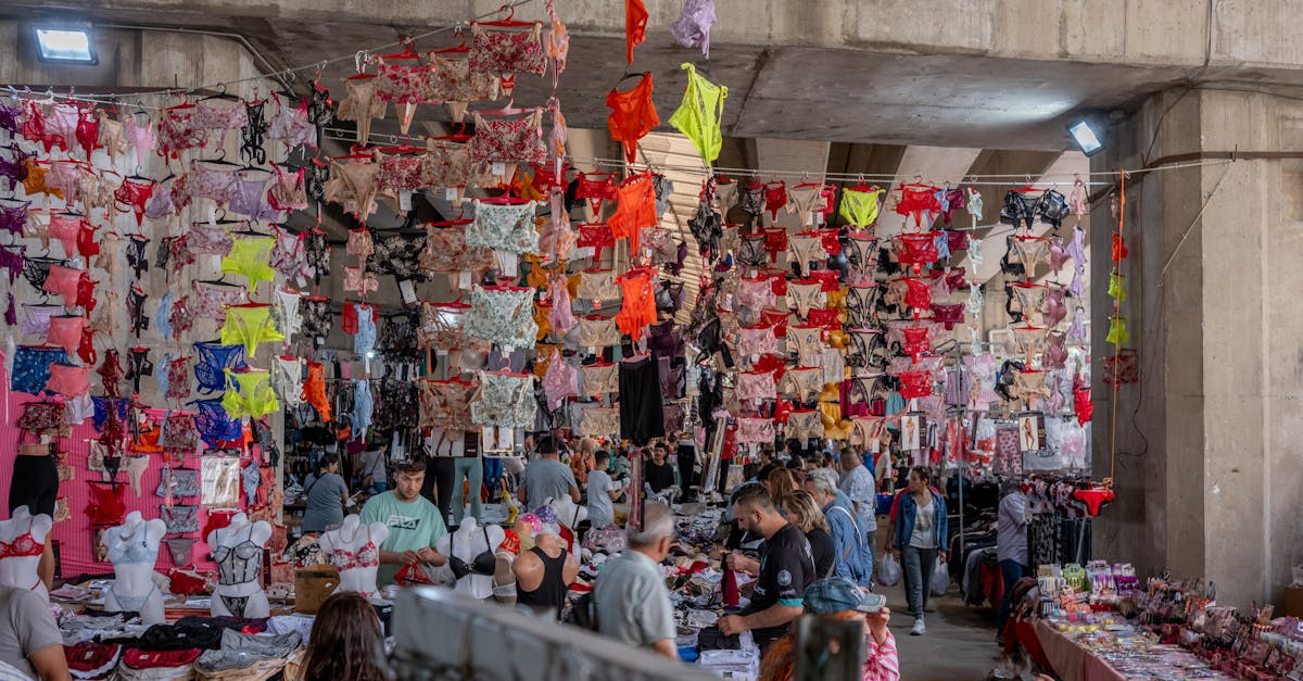 découvrez les tendances du marché de la lingerie : innovations, styles populaires et comportements d'achat. plongez dans cet univers sensuel et explorez les meilleures marques qui redéfinissent la lingerie moderne.