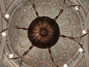 découvrez l'essence de l'élégance à travers nos conseils de mode, astuces de style et inspirations pour sublimer votre quotidien. adoptez une approche raffinée et intemporelle qui met en valeur votre personnalité.