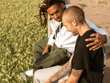 découvrez les nombreux avantages des faux piercings, une manière tendance et sans engagement d'exprimer votre style personnel sans les risques associés aux piercings traditionnels. parfaits pour les adeptes de mode, ils offrent une variété d'options tout en préservant la santé de votre peau.