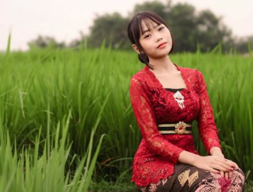 découvrez l'élégance unique des accessoires de mode russes, alliant traditions artisanales et design contemporain. explorez notre collection d'articles raffinés qui subliment votre style avec une touche d'authenticité et de sophistication.