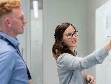 découvrez notre guide complet pour réussir en affaires : conseils pratiques, stratégies efficaces et ressources indispensables pour booster votre entreprise.